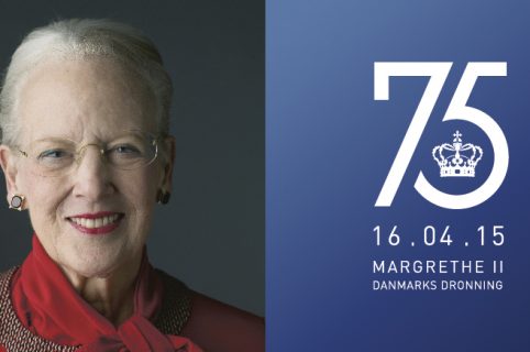 Dronning Margrethe 75 års jubilæumslogo af grafiker Poul Bjørn og Fotograf er Torben Eskerod.